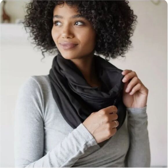 Beyond Yoga Pocket Infinity Scarf - Picture 3 of 5